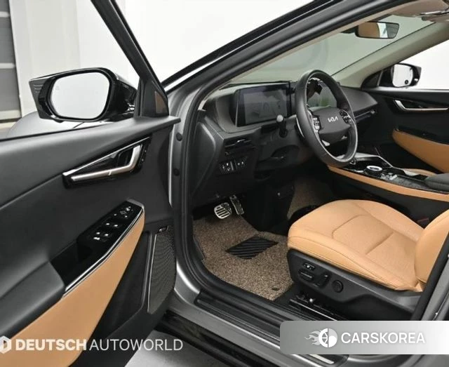 Kia EV6 2022 Серый из Кореи, фото 2