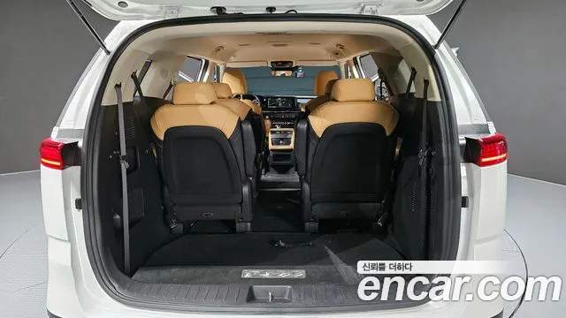 Kia Carnival 4th generation 2023 Белый из Кореи, фото 2