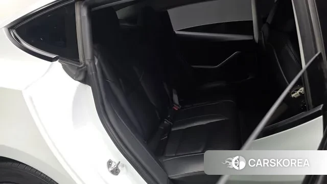Tesla Model 3 2022 Белый из Кореи, фото 2