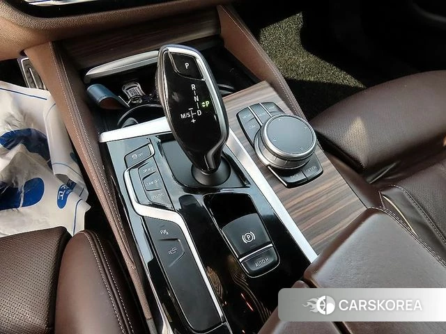 BMW 5 Series (G30) id 3807877 из Кореи 2