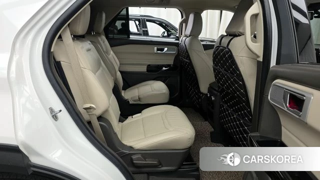 Ford Explorer 6th Generation 2021 Белый из Кореи, фото 2