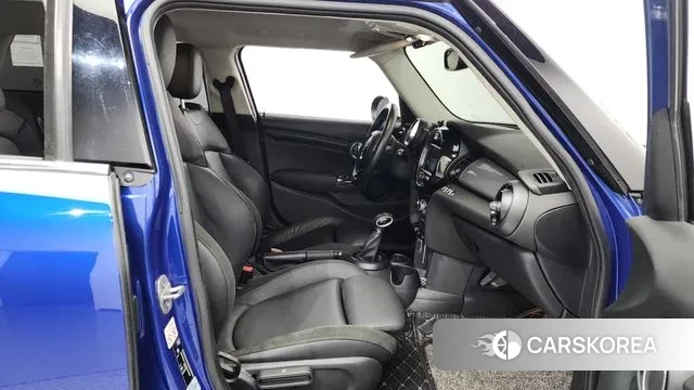 Mini Cooper 2019 Синий из Кореи, фото 2