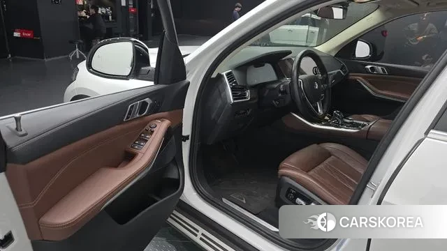 BMW X5 (G05) 2022 Белый из Кореи, фото 2