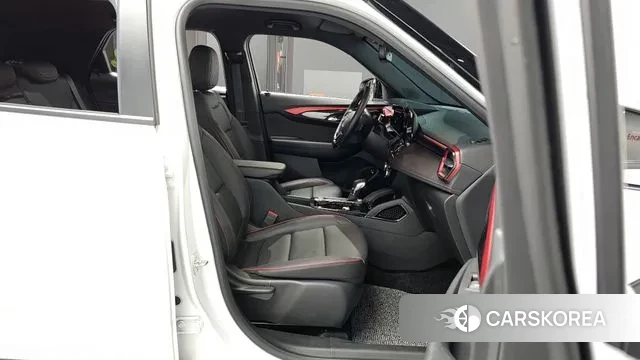 Chevrolet (GM Daewoo) The New Trail Blazer 2023 Белый из Кореи, фото 2