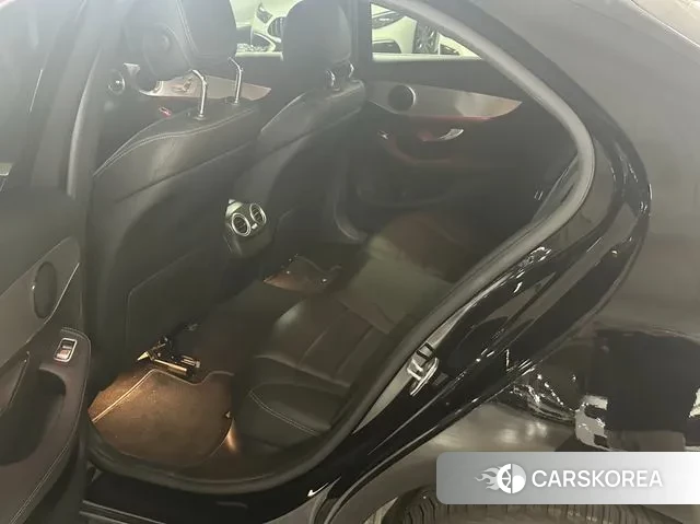 Mercedes-Benz C-Class W205 2021 Черный из Кореи, фото 2