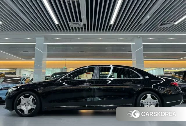 Mercedes-Benz Maybach S-class 2024 Черный из Китая, фото 2
