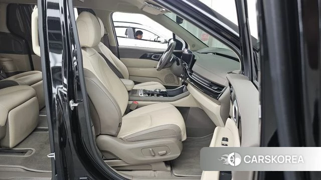 Kia The New Carnival 4th Generation 2024 Черный из Кореи, фото 2