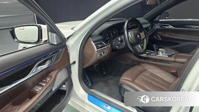 BMW 7 Series (G11) 2022 Белый из Кореи, фото 2