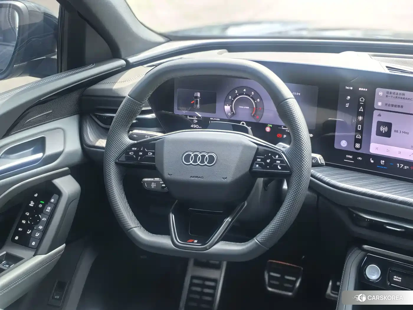 Audi Q5L 2026 Черный из Китая, фото 2