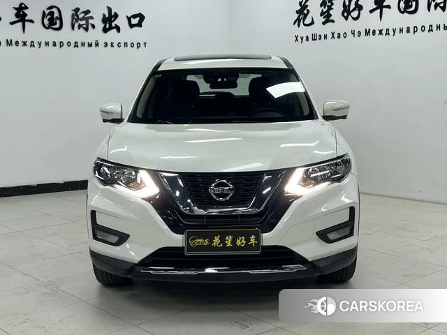 Nissan Qijun 2022 Белый из Китая, фото 2