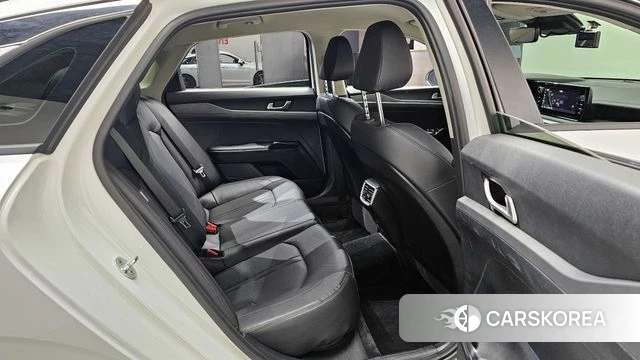Kia K5 3rd generation 2022 Белый из Кореи, фото 2