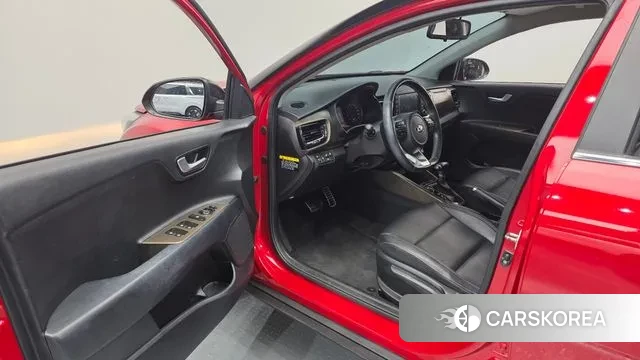 Kia Stonic 2018 Красный из Кореи, фото 2
