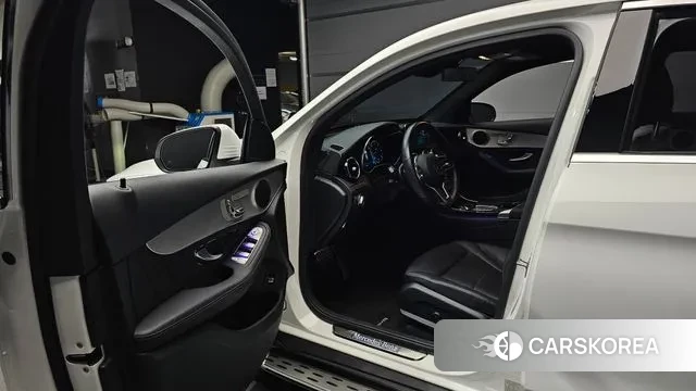 Mercedes-Benz GLC-Class X253 2020 Белый из Кореи, фото 2