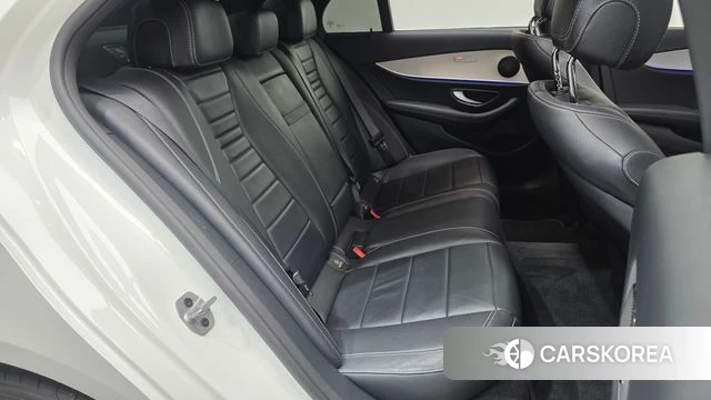 Mercedes-Benz E-Class W213 2020 Белый из Кореи, фото 2