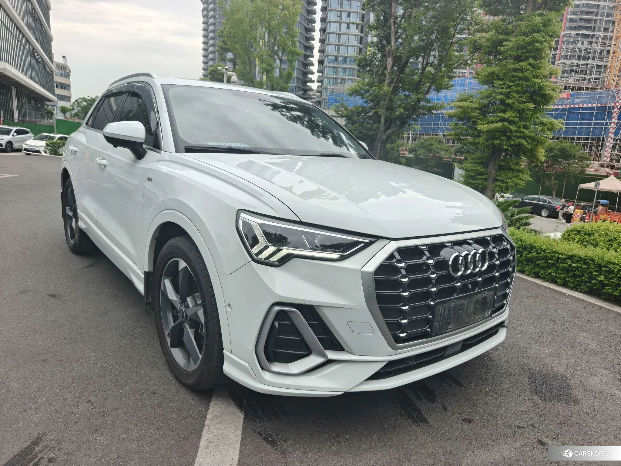 Audi Q3 2022 Белый из Китая, фото 2