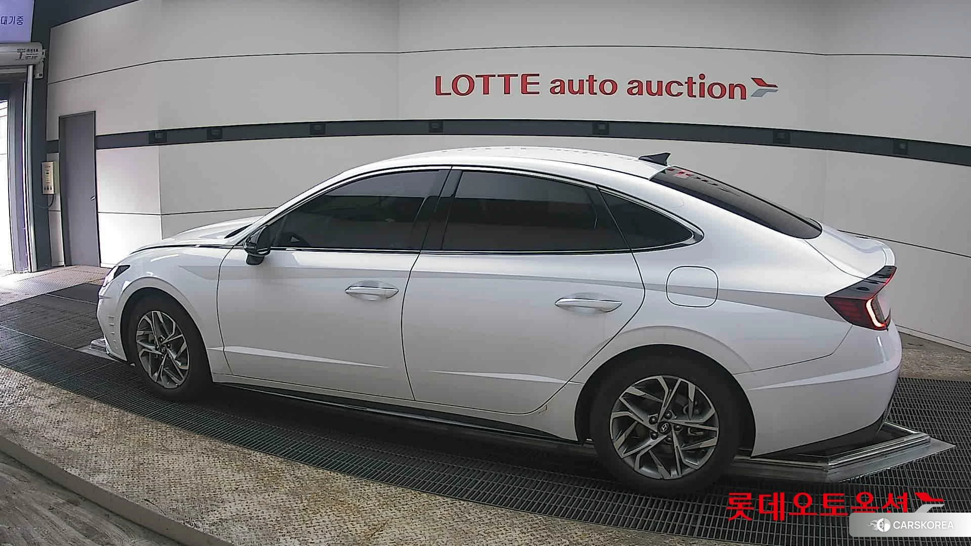 Hyundai Sonata 2023 Serenity White Pearl (Optional addition) из Кореи, фото 2