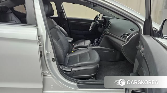 Hyundai Avante AD 2018 Серебряный из Кореи, фото 2