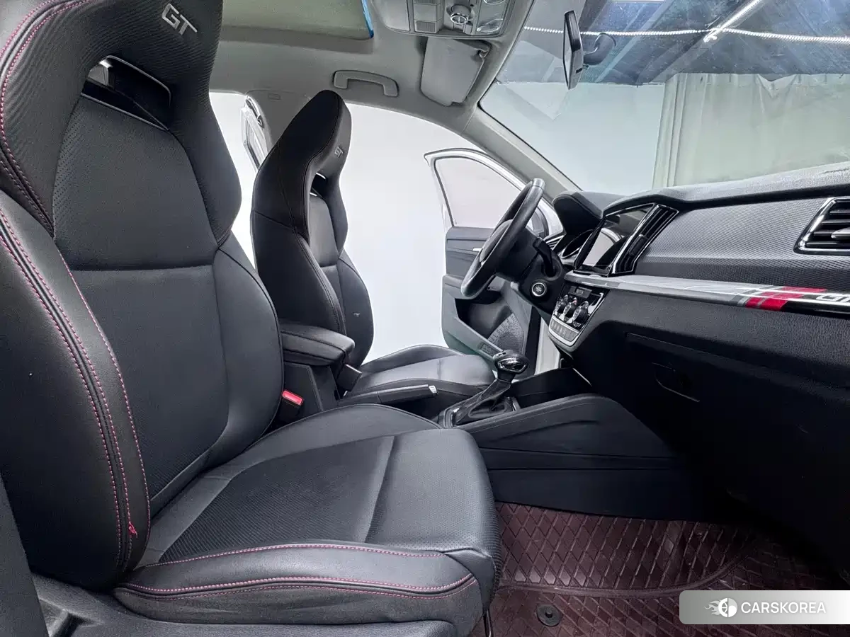 Skoda Komick 2022 Белый из Китая, фото 2