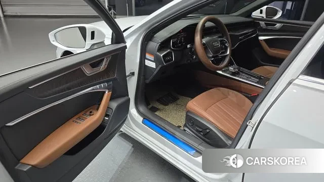 Audi A6 (C8) 2023 Белый из Кореи, фото 2