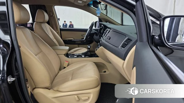 Kia The New Carnival 2019 Черный из Кореи, фото 2