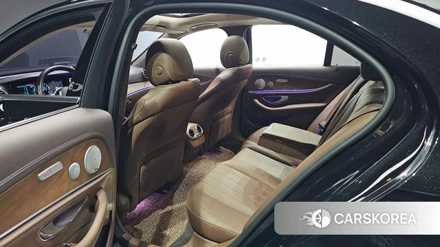 Mercedes-Benz E-Class W213 2019 Черный из Кореи, фото 2