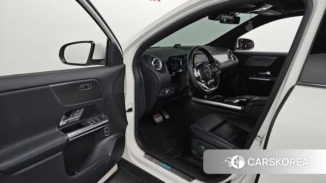 Mercedes-Benz EQA H243 2022 Белый из Кореи, фото 2