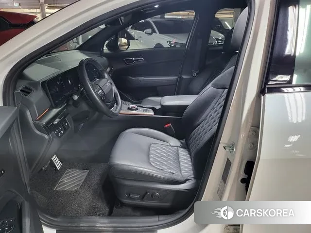 Kia The New Sportage 5th Generation Hybrid 2025 Белый из Кореи, фото 2