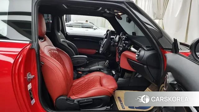 Mini Cooper S 2021 Красный из Кореи, фото 2