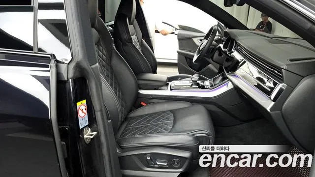 Audi Q8 (4M) 2021 Черный из Кореи, фото 2