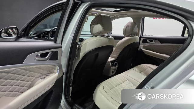 Genesis G70 2018 Серебряный из Кореи, фото 2