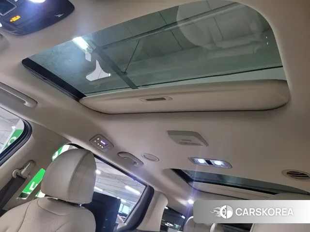 Kia The New Carnival 4th Generation 2024 Белый из Кореи, фото 2