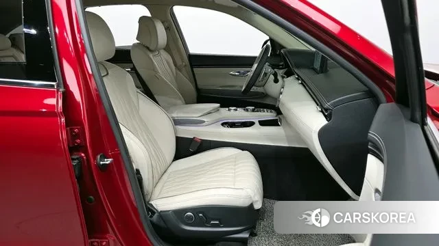 Genesis GV70 2021 Красный из Кореи, фото 2