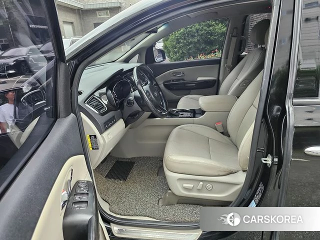 Kia The New Carnival 2019 Черный из Кореи, фото 2