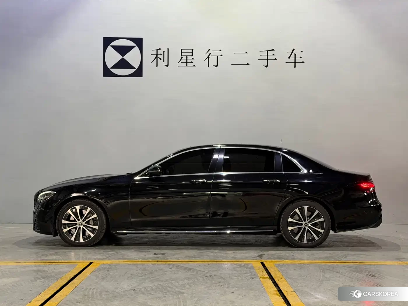 Mercedes-Benz E-class New Energy 2023 Черный из Китая, фото 2