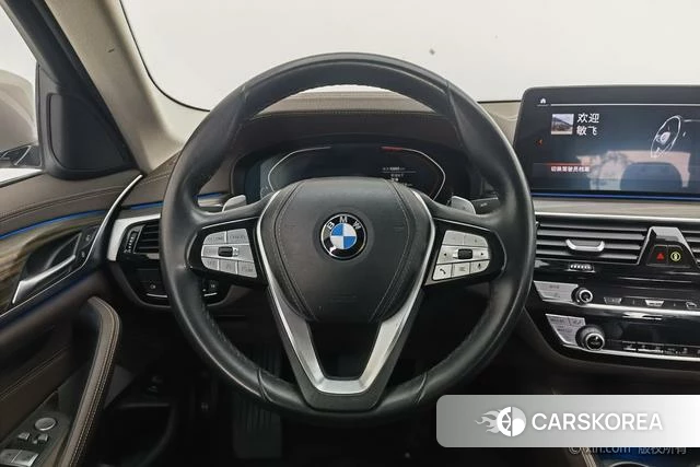 BMW 5 series 2021 Темно-серый из Китая, фото 2