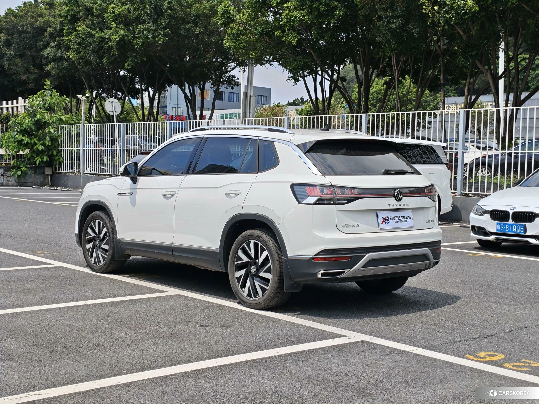 Volkswagen Tayron 2022 Белый из Китая, фото 2