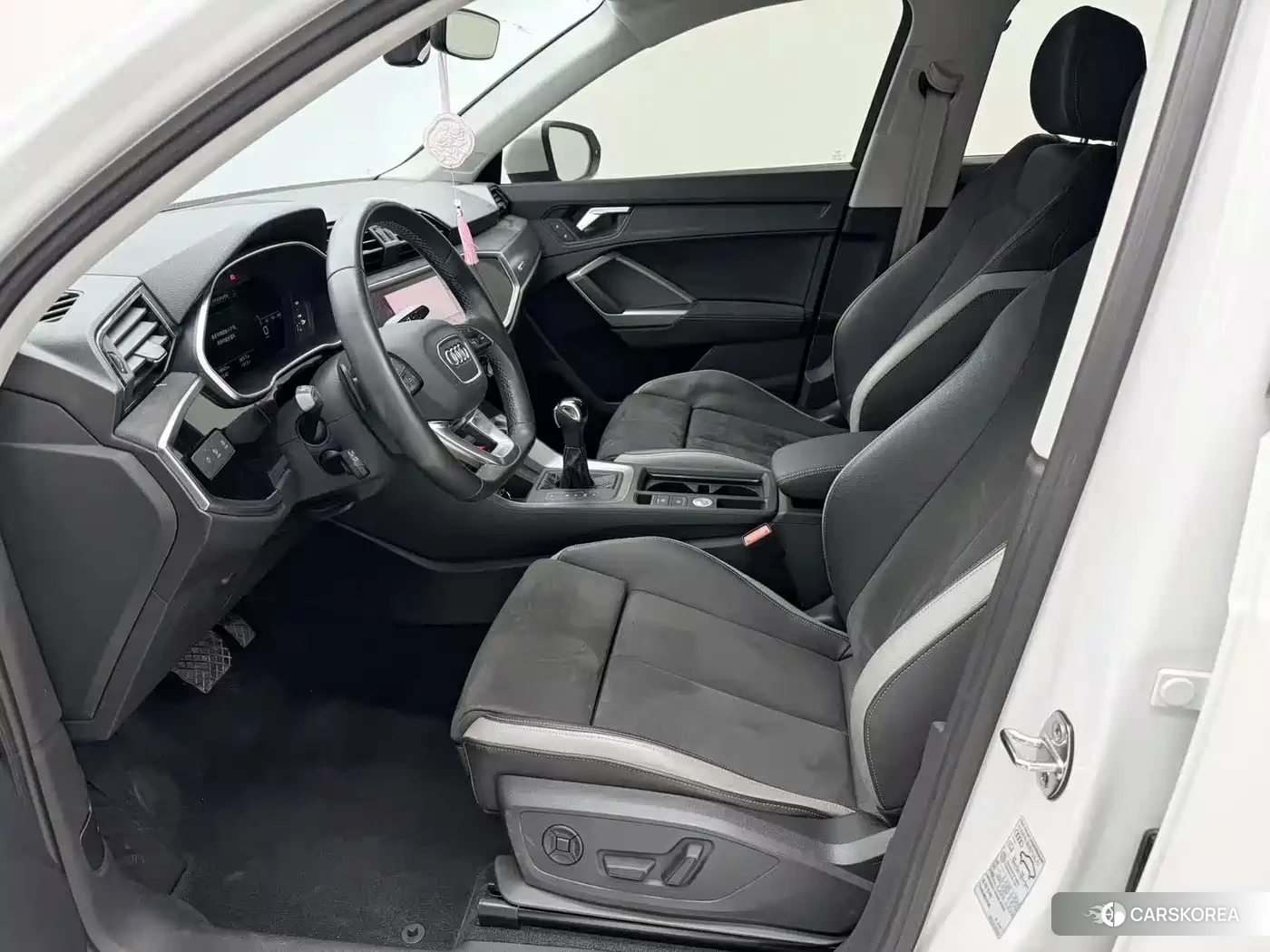 Audi Q3 2022 Белый из Китая, фото 2