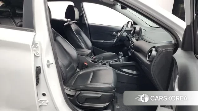 Hyundai The New Kona 2022 Белый из Кореи, фото 2