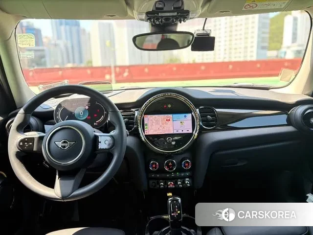 Mini Cooper 2022 Красный из Кореи, фото 2