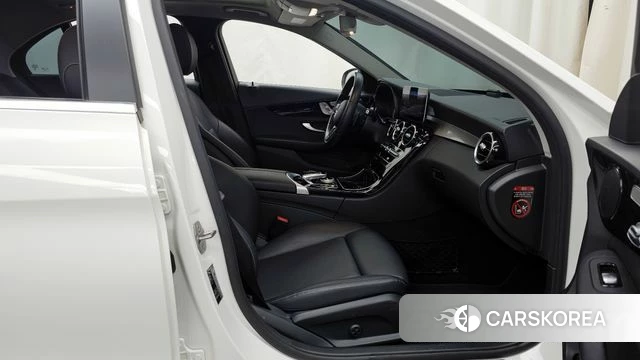 Mercedes-Benz C-Class W205 2020 Белый из Кореи, фото 2
