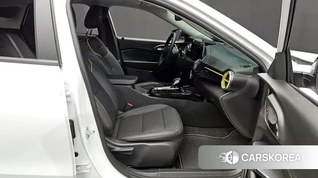 Chevrolet (GM Daewoo) Trax Crossover 2024 Белый из Кореи, фото 2