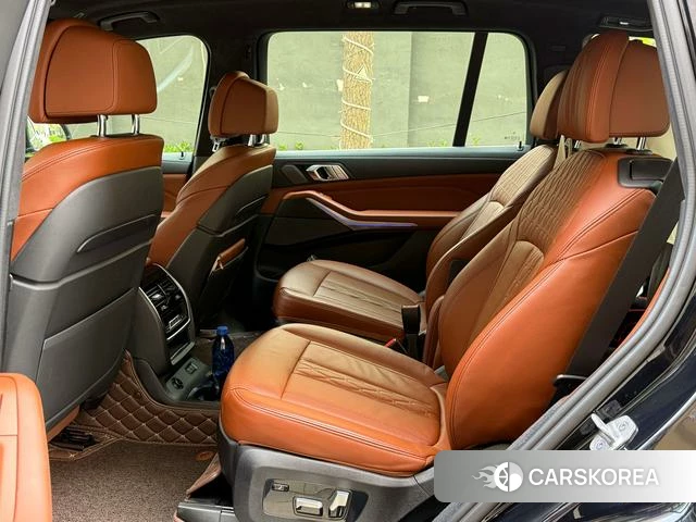 BMW X7 2021 Черный из Китая, фото 2