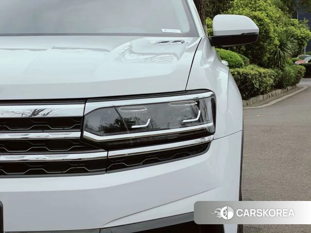 Volkswagen Tourang 2021 Белый из Китая, фото 2