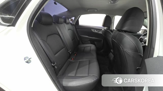 Kia Come New K3 2021 Белый из Кореи, фото 2