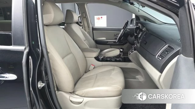Kia The New Carnival 2019 Черный из Кореи, фото 2