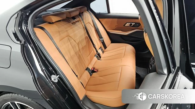 BMW 3 Series (G20) 2023 Черный из Кореи, фото 2