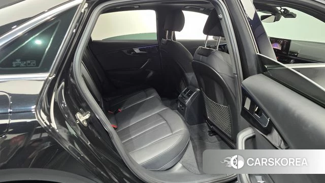 Audi A4 (B9) 2021 Черный из Кореи, фото 2