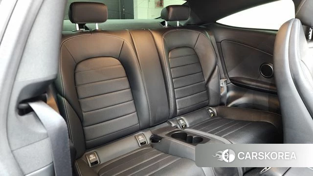 Mercedes-Benz C-Class W205 2020 Белый из Кореи, фото 2