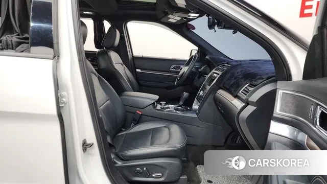 Ford Explorer 2018 Белый из Кореи, фото 2