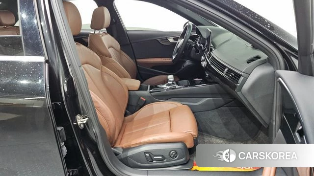 Audi A4 (B9) 2021 Черный из Кореи, фото 2